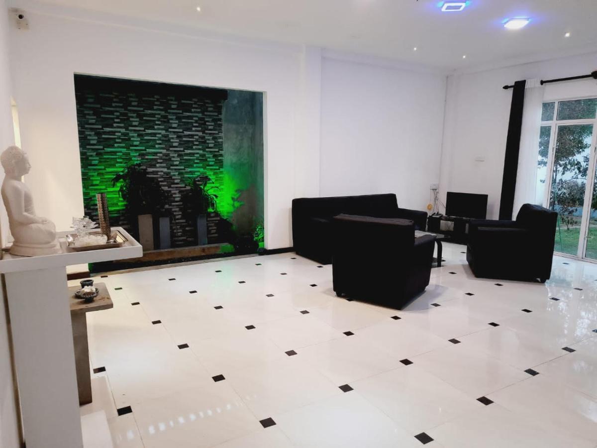 Vidushi Home Minuwangoda Dış mekan fotoğraf