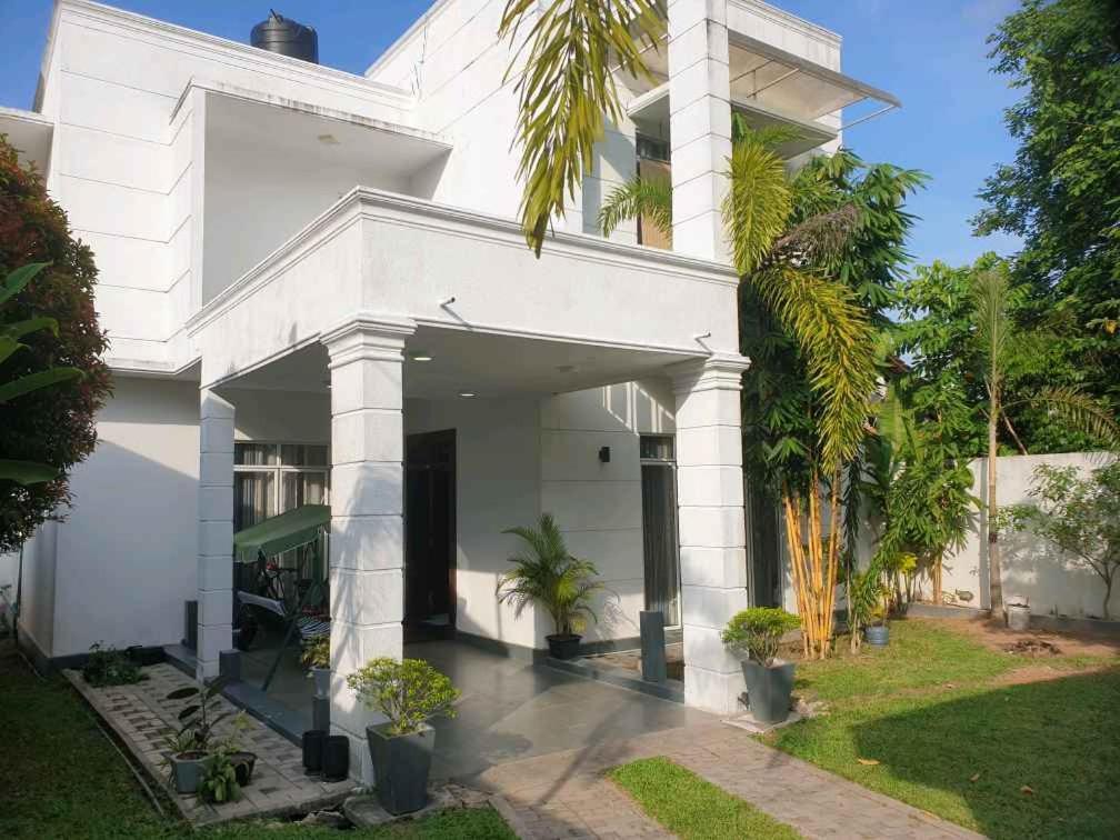 Vidushi Home Minuwangoda Dış mekan fotoğraf